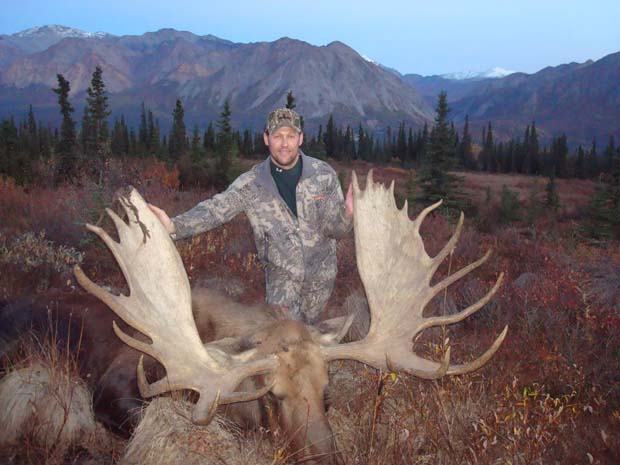 2-alaska-moose-hunt-cory-smith