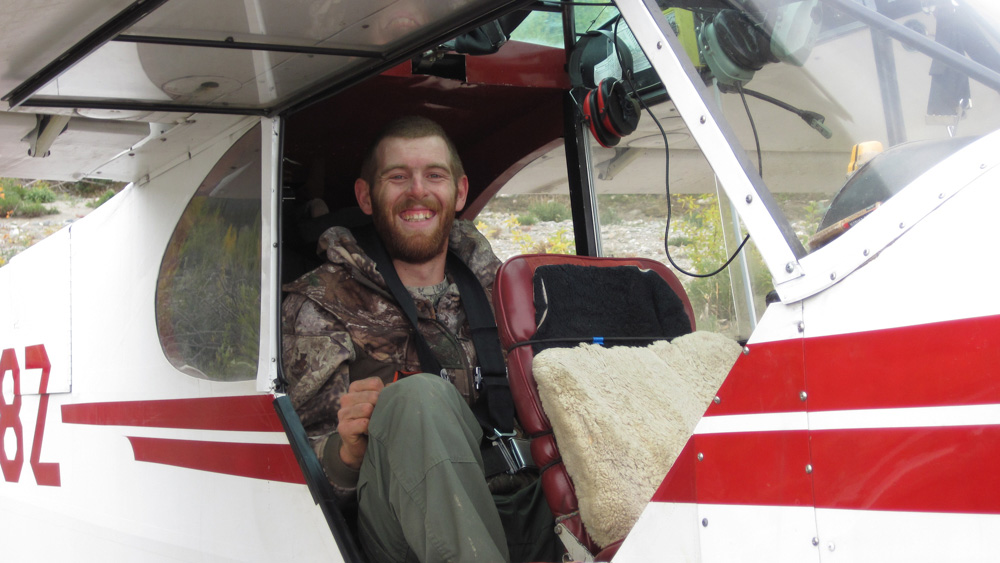 Hunter in Bushplane