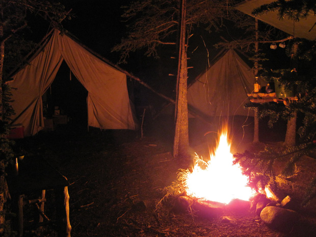 15_campfire_w_wall_tents